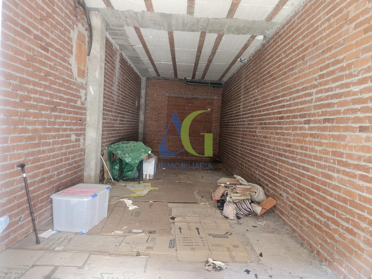 SE VENDE LOCAL DE 40M EN VILLAOBISPO DE LAS REGUERAS