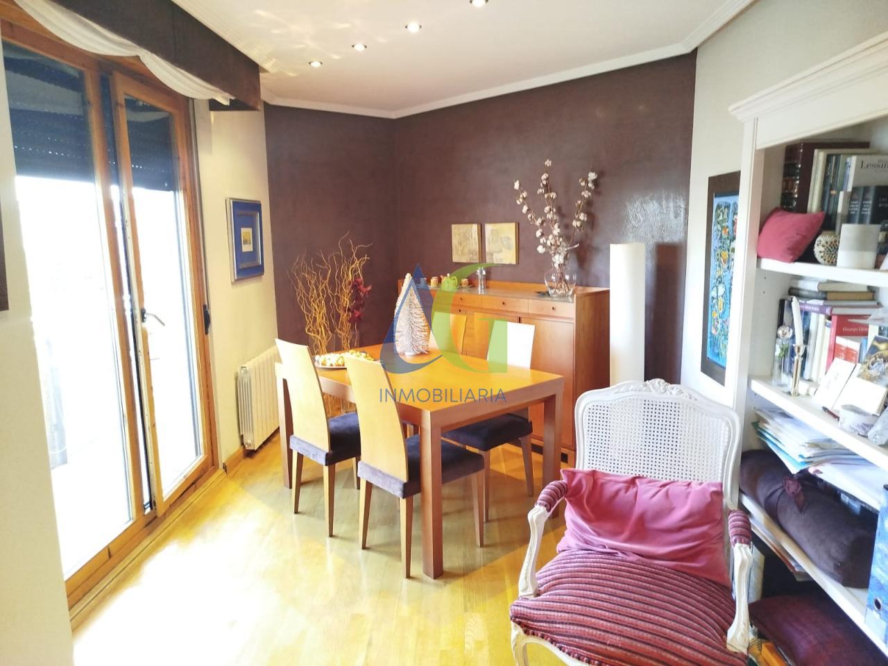 SE VENDE PISO DE 3 HABITACIONES EN LEON. ENFRENTE DE LA JUNTA