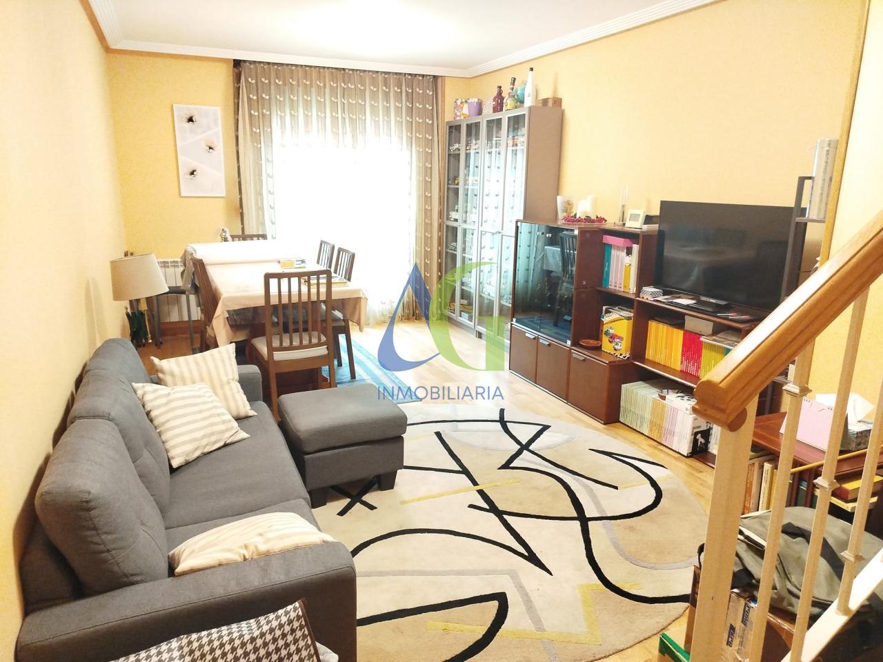 SE VENDE DUPLEX DE 3 HABITACIONES EN TROBAJO DEL CAMINO