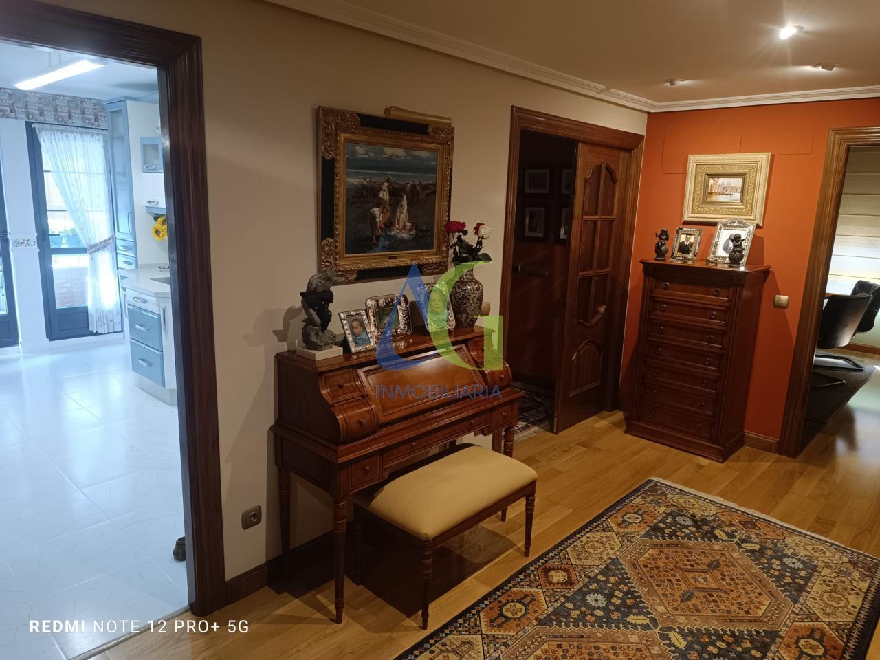 SE VENDE PISO DE 155M DE CUATRO HABITACIONES AL LADO DEL CORTE INGLÉS DE LEON