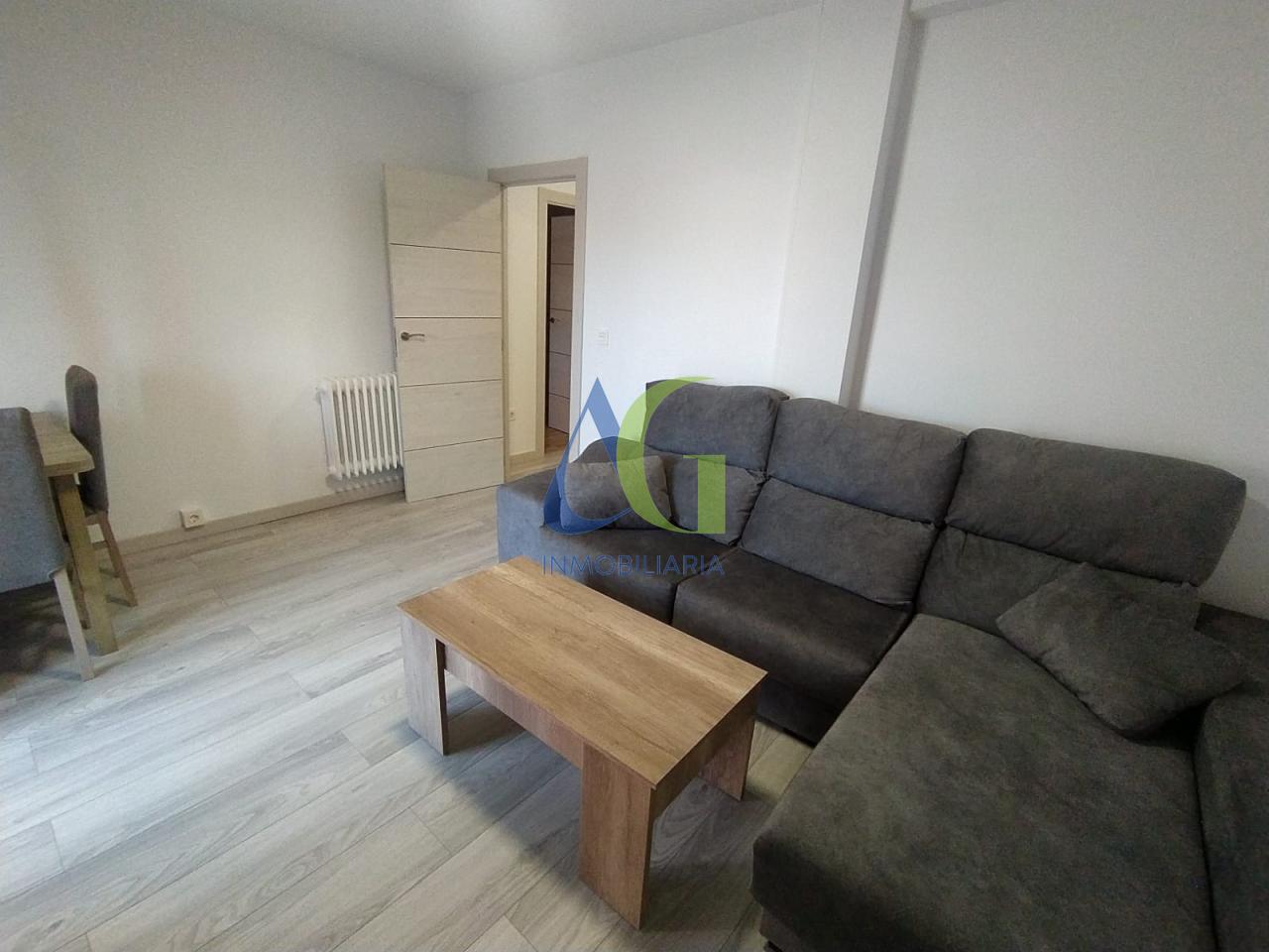 SE ALQUILA PISO DE 3 HABITACIONES EN VILLAOBISPO