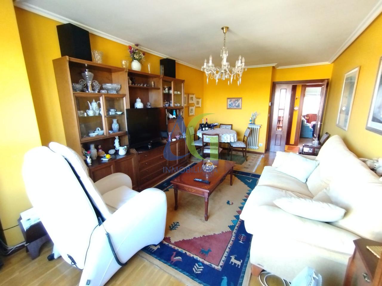 SE VENDE PISO DE 2 HABITACIONES A LA ENTRADA DE VILLAOBISPO. ZONA CARRETERA DE SANTANDER