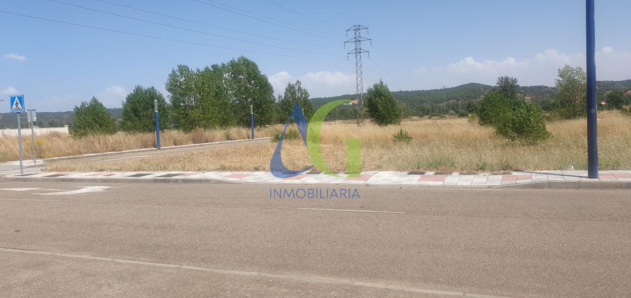 DSE VENDE FINCA URBANA DE 403M EN VILLAOBISPO DE LAS REGUERAS